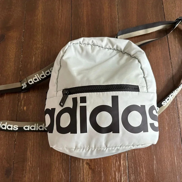 Adidas small backpack - Picture 8 of 12